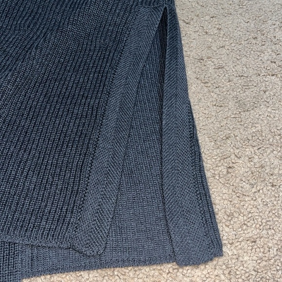 Wilfred Aritzia Dunkirk Merino Wool Long Sweater Vest Duster Ashen Grey Small - Picture 6 of 10